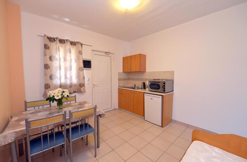 Barbie Hotel Apartments Ialysos  Dış mekan fotoğraf