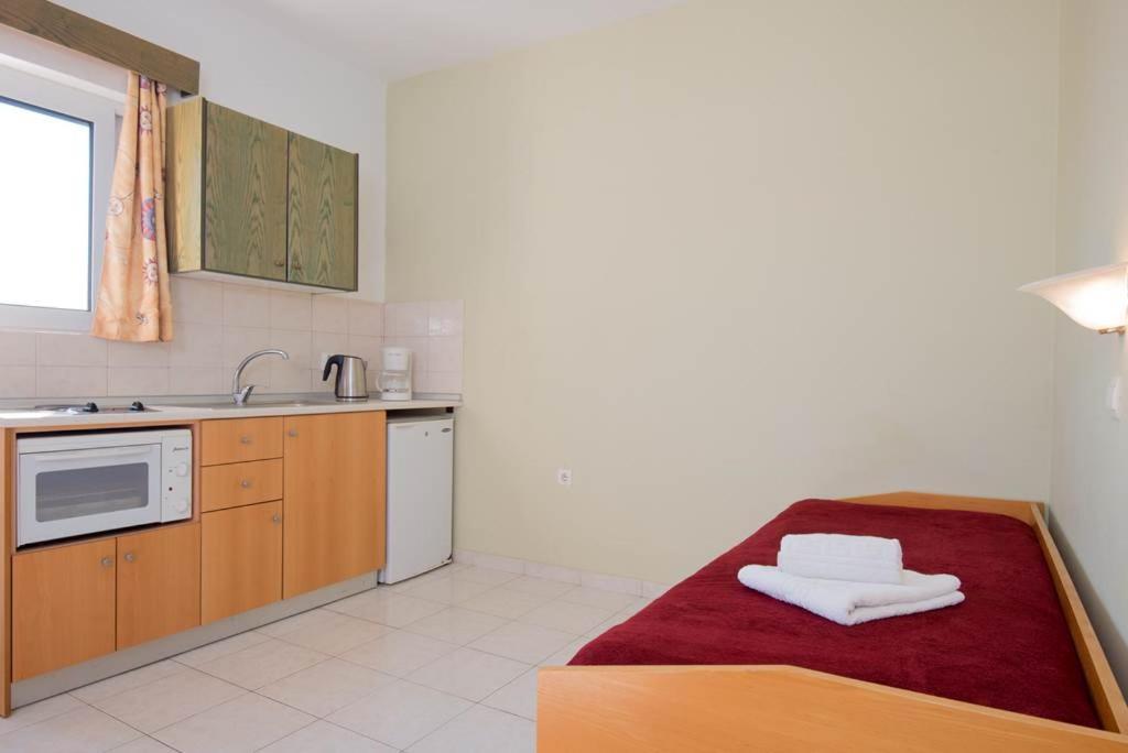 Barbie Hotel Apartments Ialysos  Dış mekan fotoğraf