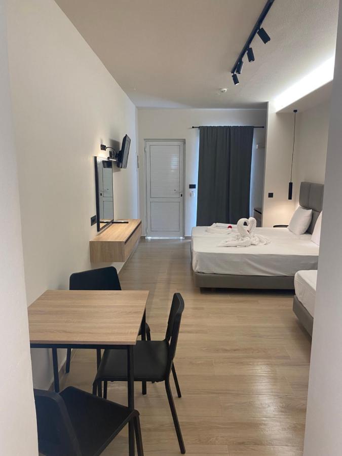 Barbie Hotel Apartments Ialysos  Dış mekan fotoğraf