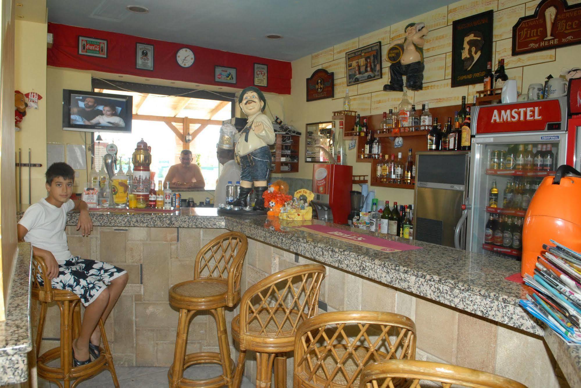 Barbie Hotel Apartments Ialysos  Dış mekan fotoğraf